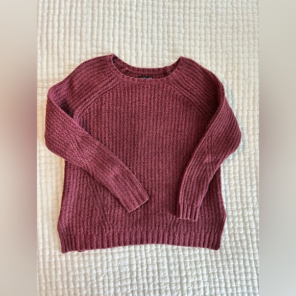 American Eagle Outfitters Sweaters - AMERICAN Eagle Sweater